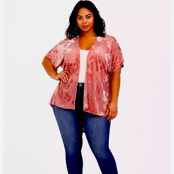 Torrid Burnout Kimono in Pink - Picture 1 of 7